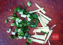 鸡腿菇炒肉丝的做法图解4