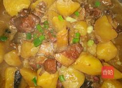 红烧肉炖土豆的做法图解9