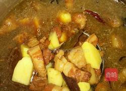 红烧肉炖土豆的做法图解8