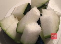 冬瓜薏米龙骨汤的做法图解2