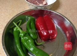 双椒肉丝的做法图解1