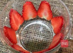 草莓奶昔的做法图解7