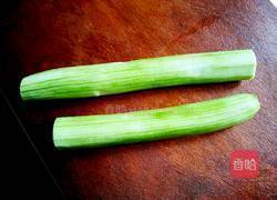 丝瓜炒毛豆的做法图解1