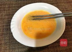 香煎鸡蛋馒头片的做法图解2