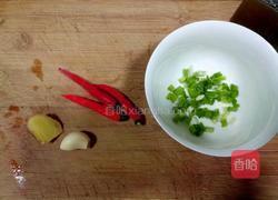 凉拌皮蛋的做法图解2