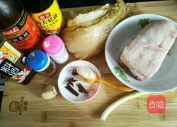 酸菜虎皮扣肉的做法图解2