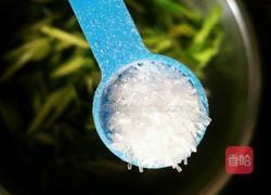 春之绿一一拌甘蓝的做法图解6