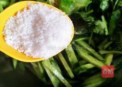 春之绿一一拌甘蓝的做法图解8