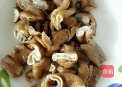 芹菜爆炒肥肠的做法图解2