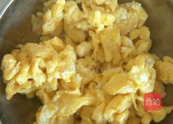 豆芽蒜苗炒鸡蛋的做法图解3