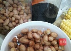 简易花生芝麻糊的做法图解1