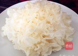 【红枣枸杞银耳羹】的做法图解1