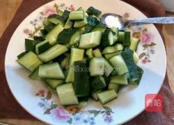 肉末炒黄瓜的做法图解1