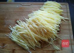 土豆丝鸡蛋饼的做法图解2