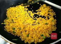 黄金蛋包饭的做法图解4