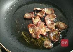 腊肠炒面的做法图解7