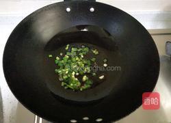 胡萝卜鸡蛋炒饭的做法图解2