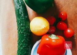 奶酪沙拉的做法图解1