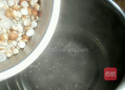 山药薏仁芡实粥的做法图解4