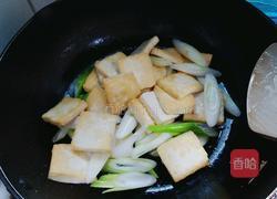 大葱烧豆腐的做法图解7
