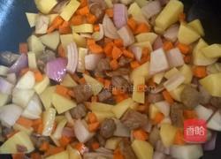 咖喱牛肉盖饭的做法图解4