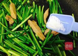 韭苗鹅肝蛋炒面的做法图解10