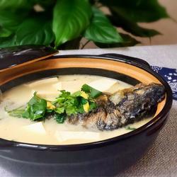 鲫鱼炖豆腐的做法[图]