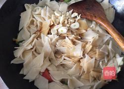 蔬菜火腿炒面片的做法图解10