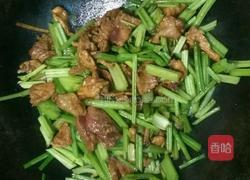 香芹炒肉片的做法图解6