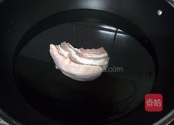 酸菜白肉的做法图解2