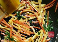 胡萝卜炒鸡蛋的做法图解15