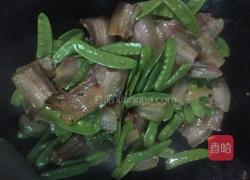 荷兰豆炒腊肉的做法图解4