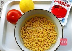 茄汁黄豆的做法图解1