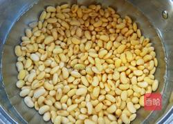 茄汁黄豆的做法图解2