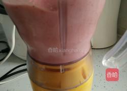 草莓奶昔的做法图解4