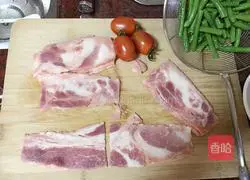 Illustration of how to make bacon rolls 3