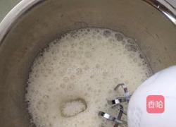 戚风蛋糕的做法图解3