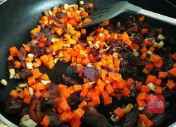 香肠焖饭的做法图解7