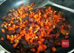香肠焖饭的做法图解8