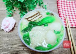 青菜鱼丸面的做法图解1
