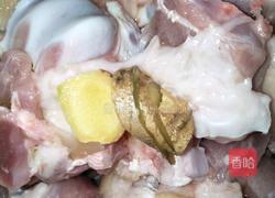 猪蹄焖土豆的做法图解4