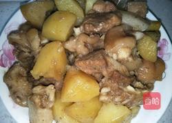 猪蹄焖土豆的做法图解8