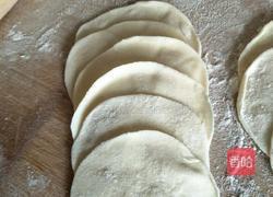 芹菜猪肉馅饺子的做法图解7