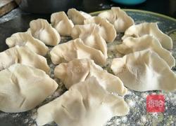 芹菜猪肉馅饺子的做法图解8