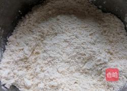 黑芝麻咸香饼干的做法图解1