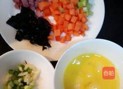 五彩缤纷炒饭的做法图解3