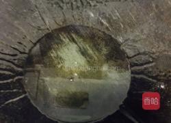 葱香花肉炒银芽的做法图解3