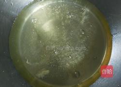 绿色戚风蛋糕的做法图解1