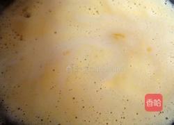 咸蛋黄煲豆腐的做法图解4