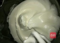 紫薯香蕉红枣蛋糕的做法图解3